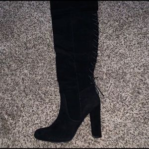 Heeled boots